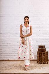 PINK HEART EMBROIDERED TWIN SET OF 2