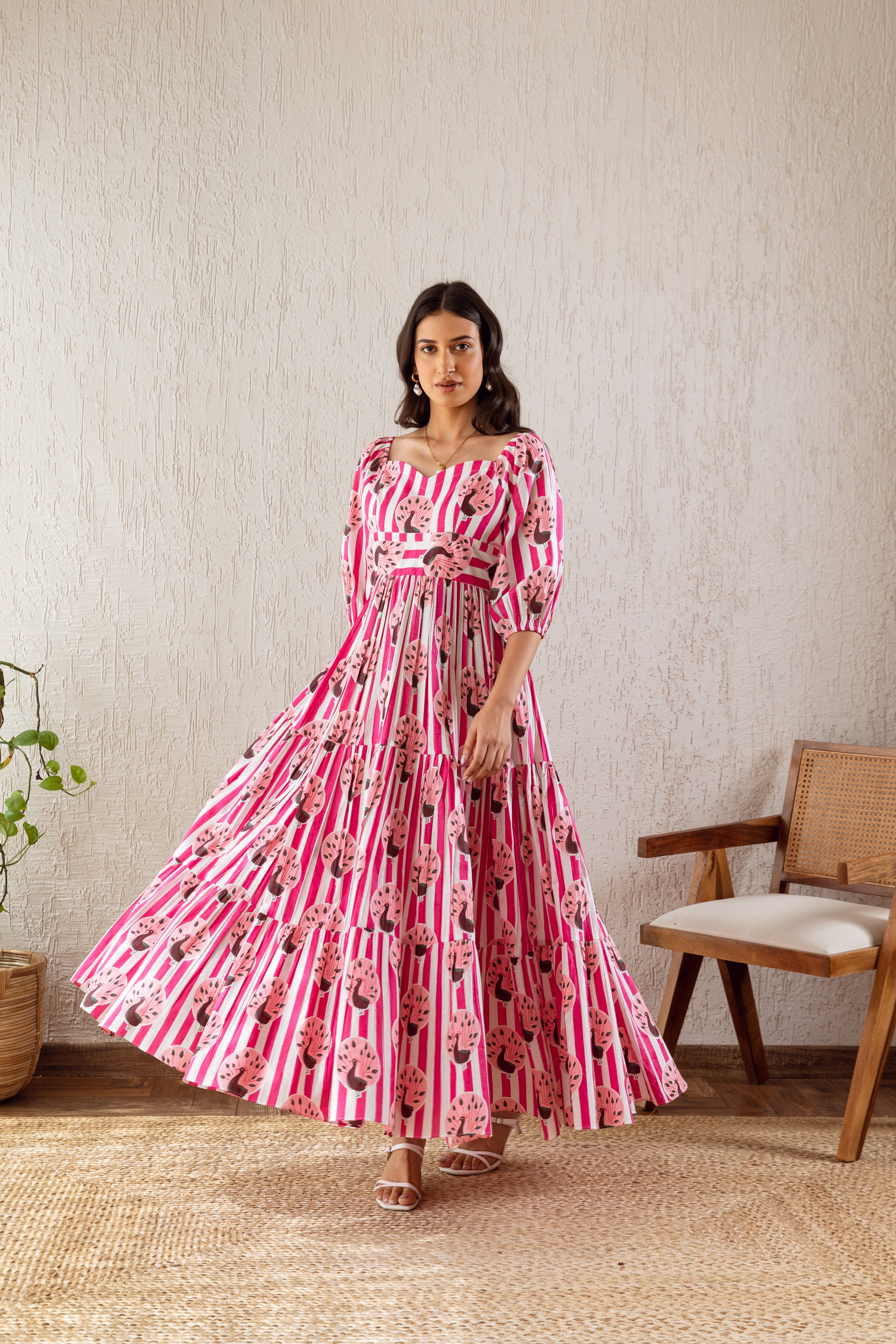 UROOZ PEACOCK PINK TIER MAXI