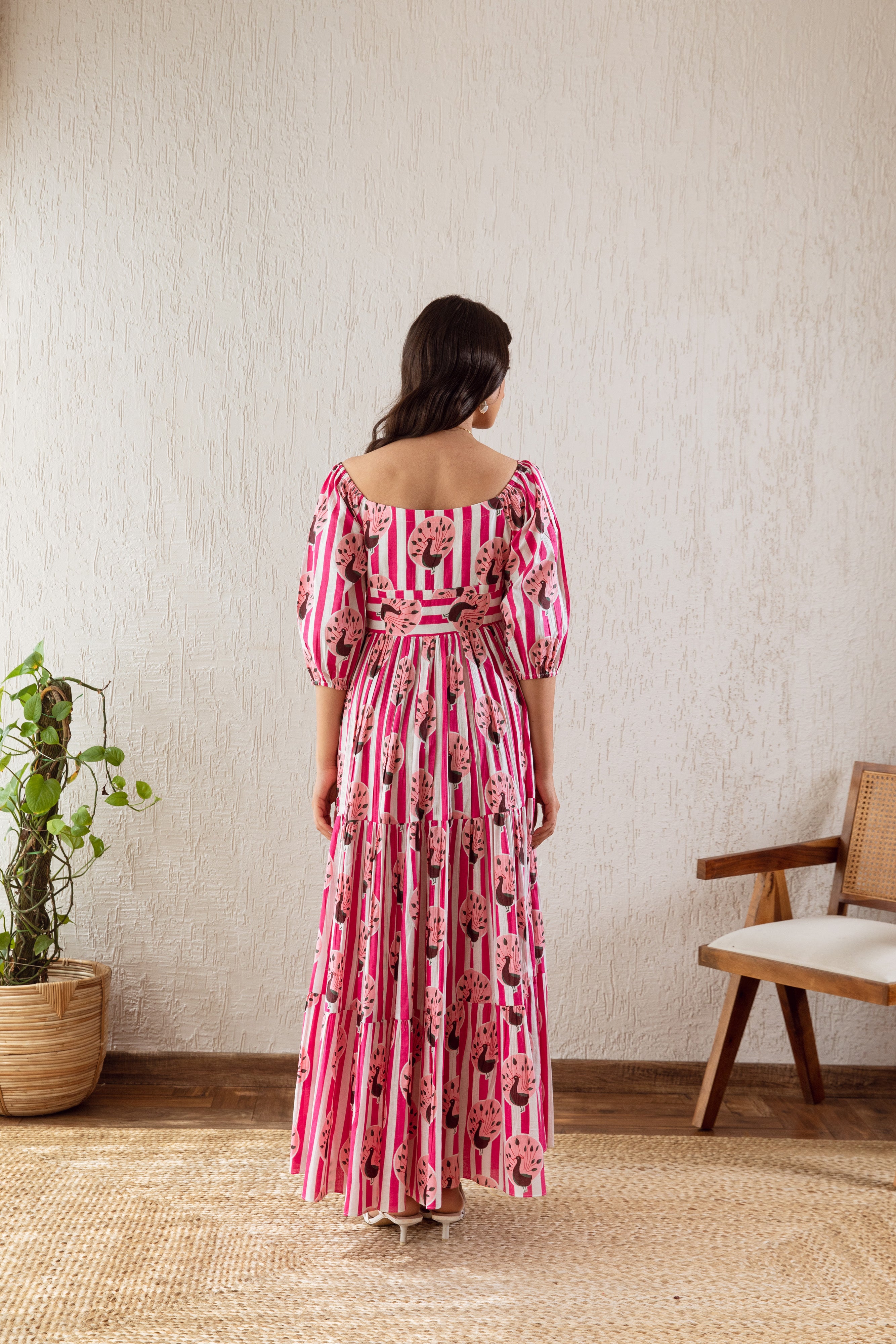 UROOZ PEACOCK PINK TIER MAXI