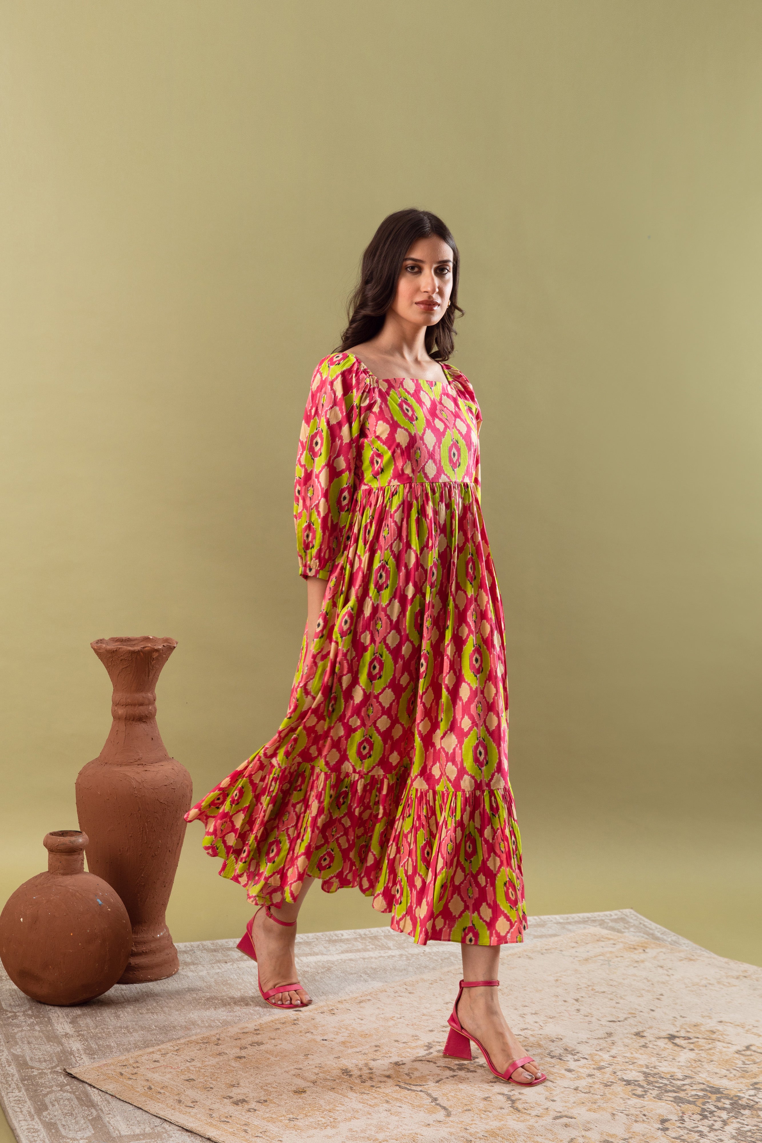 UROOZ PINK ABSTRACT TIER MAXI